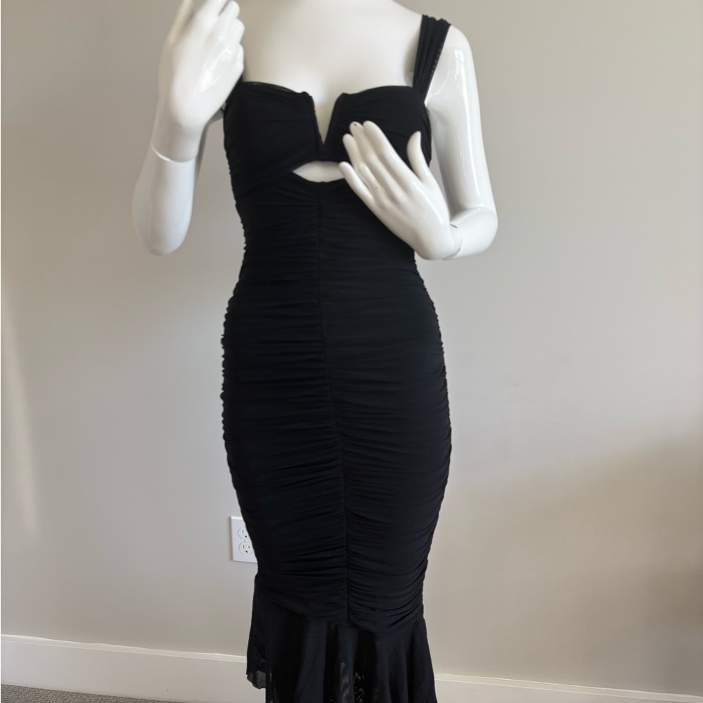 Selfie Leslie Black One Shoulder Dress